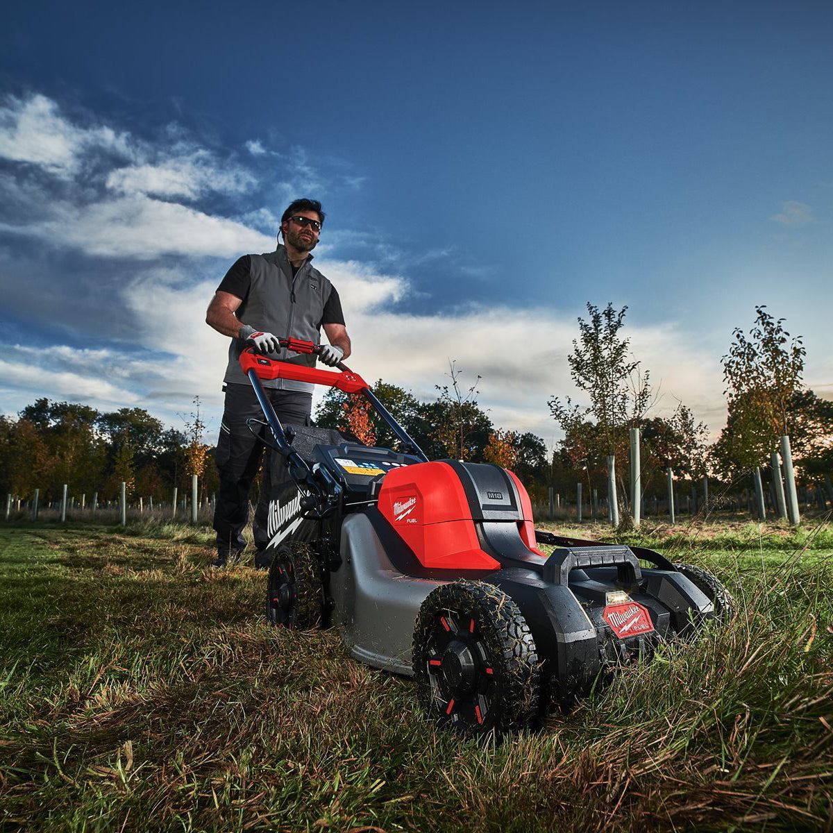 Milwaukee M18F2LM46-0 36V FUEL Brushless 46cm Self Propelled Lawn Mower Body Only 4933492010